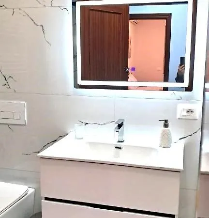 Location Kristi 05 Апартаменты *