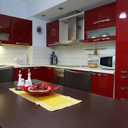 Location Kristi 05 Апартаменты *