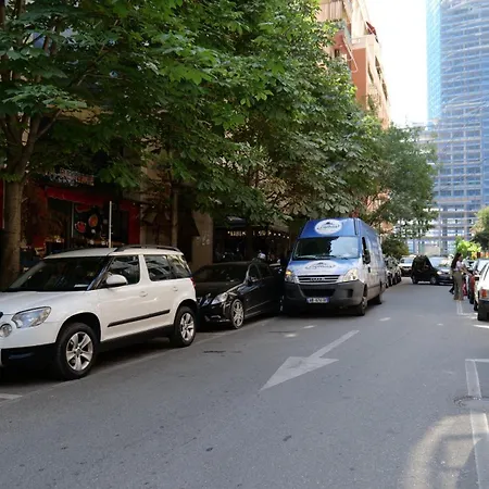 Location Kristi 05 Appartement *